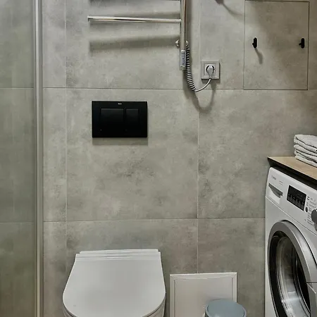 Miamo студія з терасою вул кубійовича 20 *