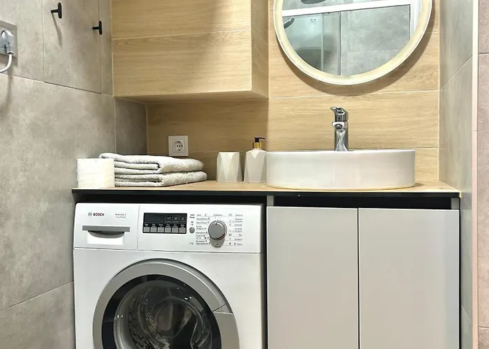 Miamo студія з терасою вул кубійовича 20 *